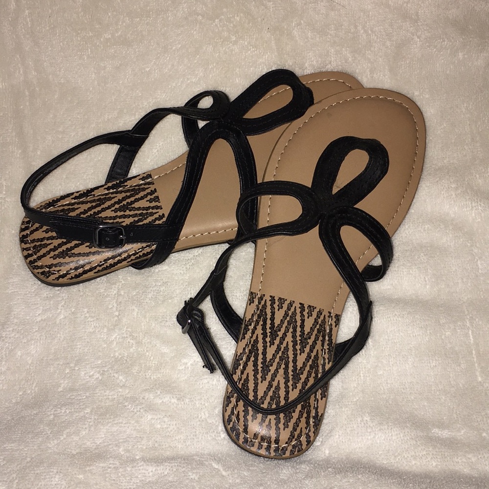 Time and tru flat sandals size 8